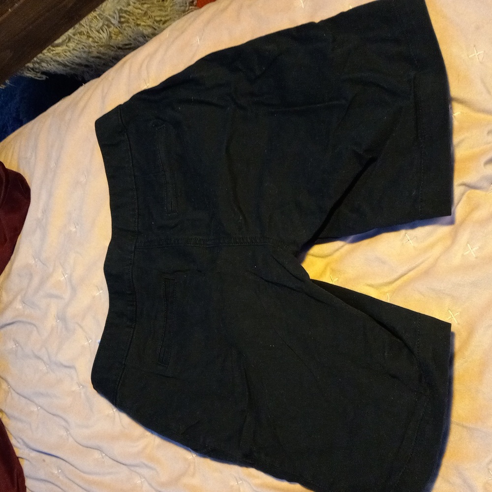 Shorts - Picture 4 of 4